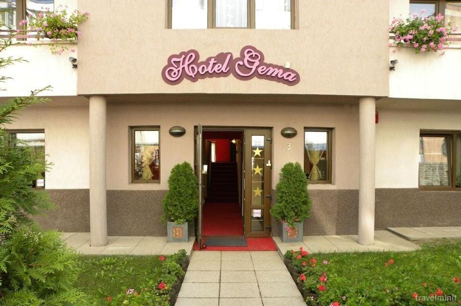 Hotel Gema Braşov Exteriör bild